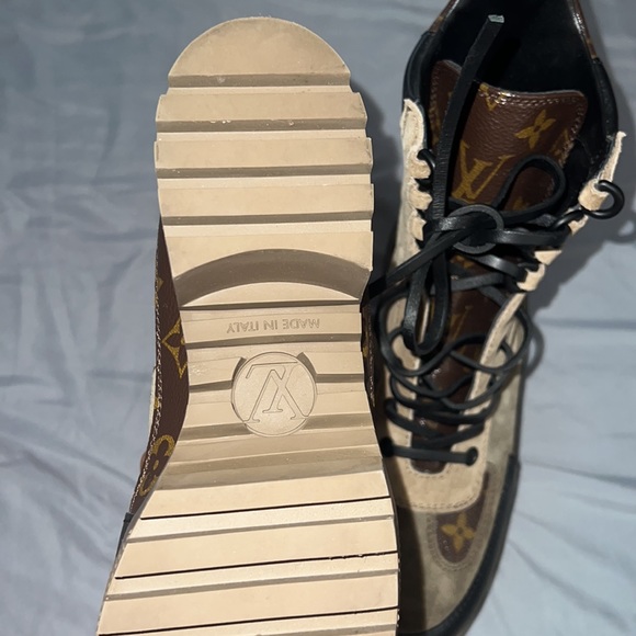 Louis Vuitton Laureate Platform Desert Boot - Picture 3 of 4